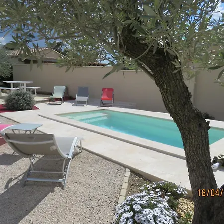 Belle Maison Jardin Piscine Pres Avignon