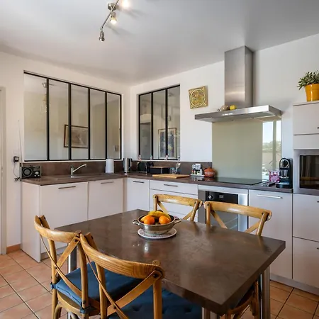 Belle Maison Jardin Piscine Pres Avignon Holiday home